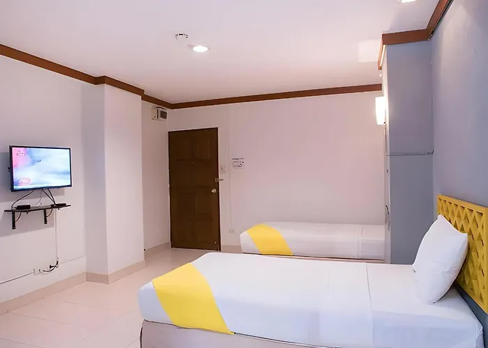 Collection O Howard Square Boutique Hotel